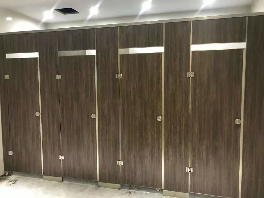 公共卫生间隔断